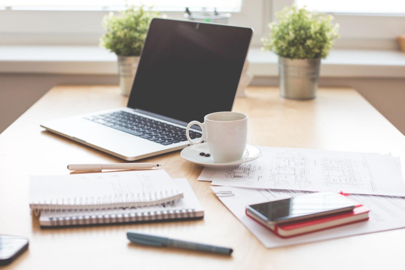 Educational consultation session for budget investing program enrollment